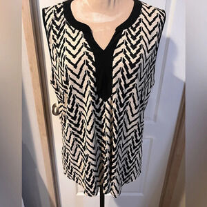 Corvia sz XL b,ack and tan tank top